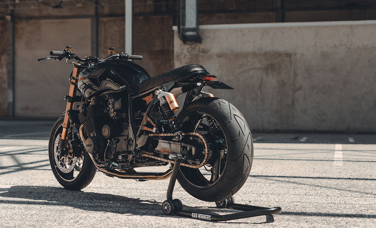 Кастом Yamaha XJR1300 